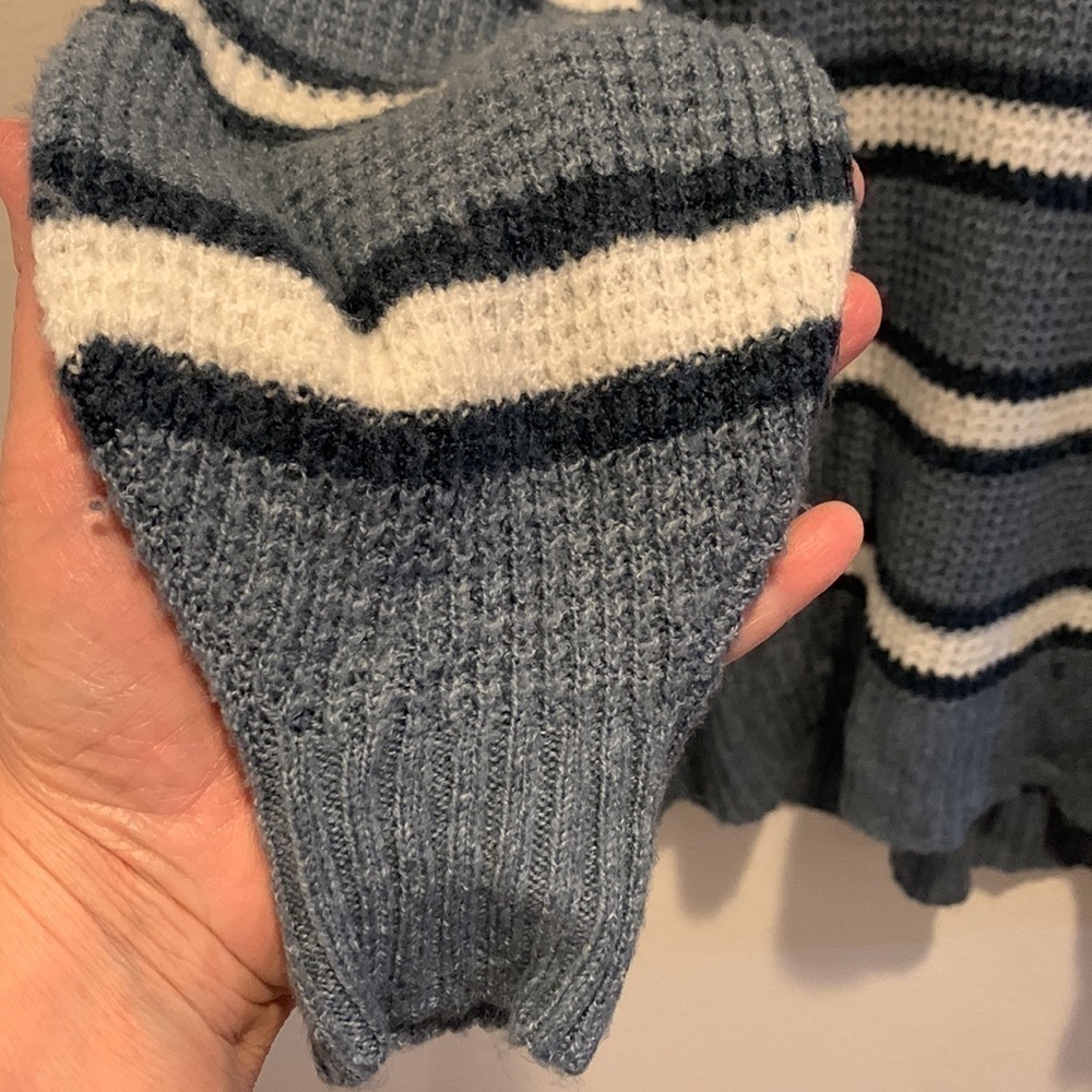 American Eagle Spring Sweater. Lightweight. Super… - image 4